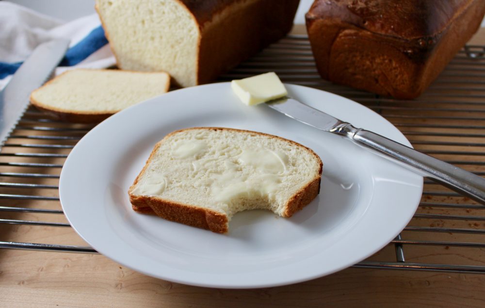 Simple Homemade White Bread | epicuricloud (Tina Verrelli)