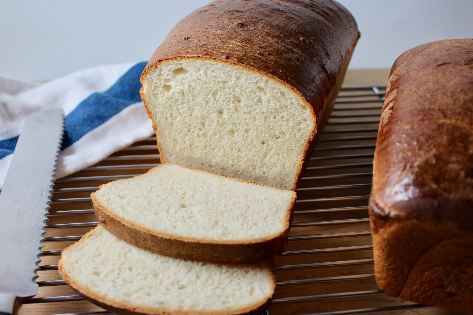 White Bread Recipe for Bread Makers - Easy, Fresh, and Delicious Homemade  Bread Made Simple! - Serein Wu