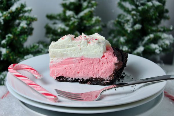 North Pole Pie (Peppermint Bark Mousse Pie) | epicuricloud (Tina Verrelli)